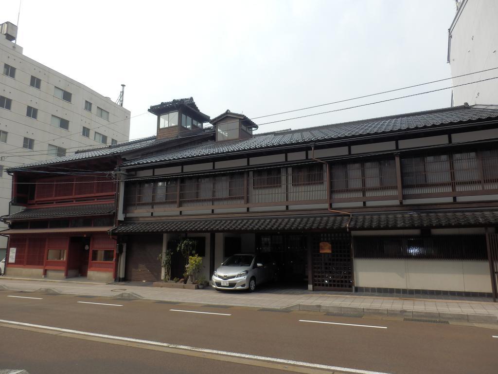Отель Sumiyoshiya Канандзава Экстерьер фото